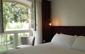 prestige bedroom with view garden